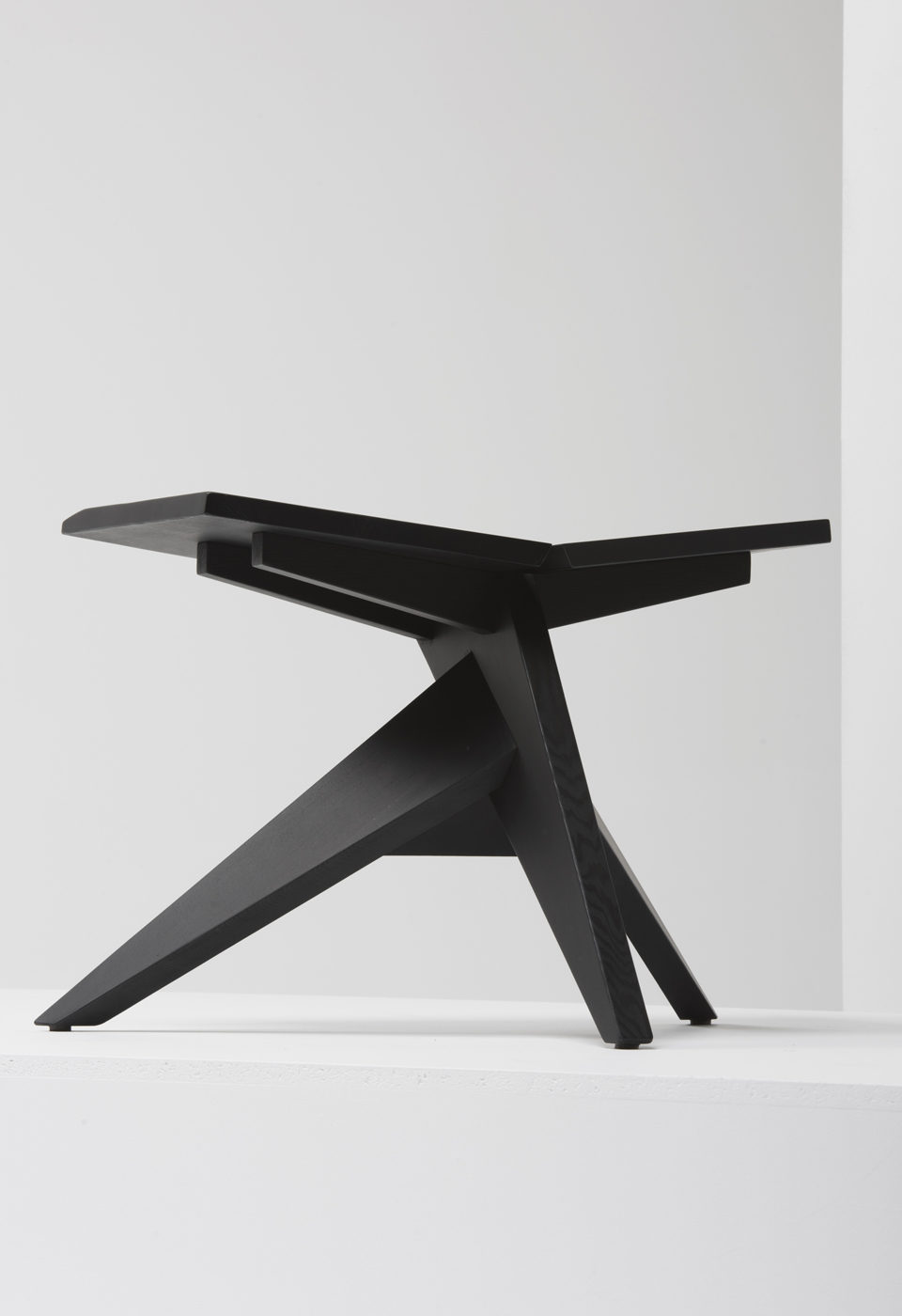 开云（中国） - 坐具|吧椅/凳子|办公家具|设计师家具|美第奇矮凳